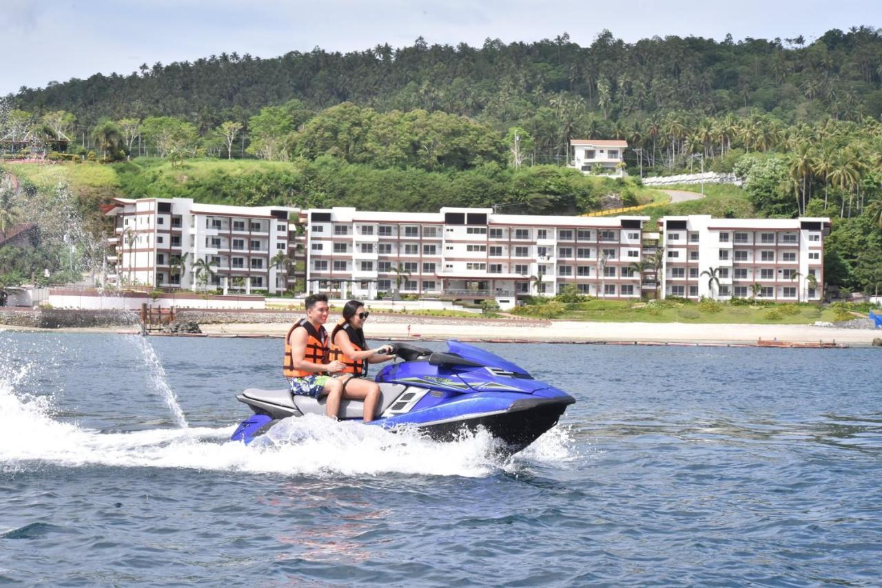 Holiday Oceanview Residences And Resort Sámal Exterior foto